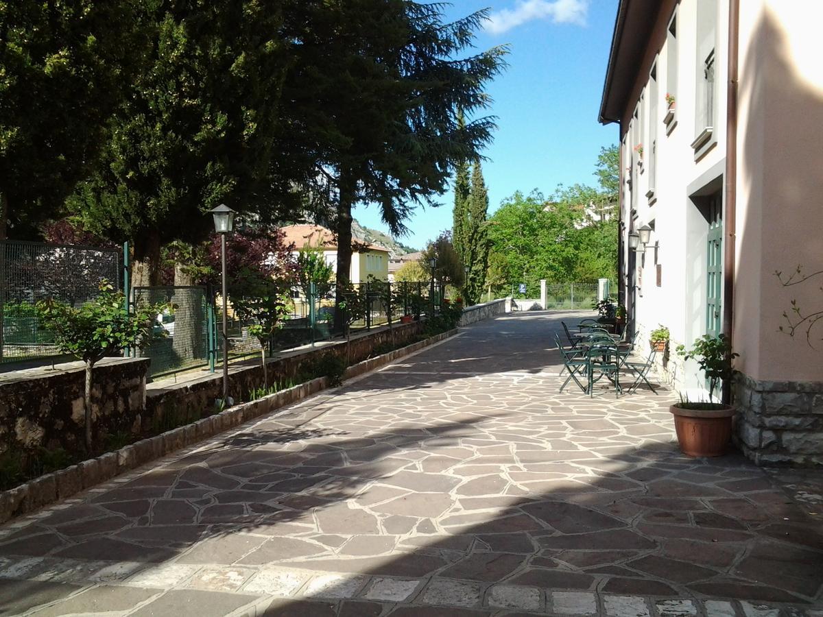 Отель Casale Maginulfo Roccamandolfi Экстерьер фото